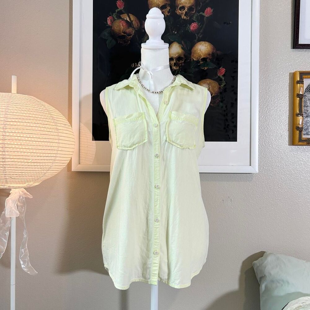 Rubbish pale yellow button up sleeveless blouse S